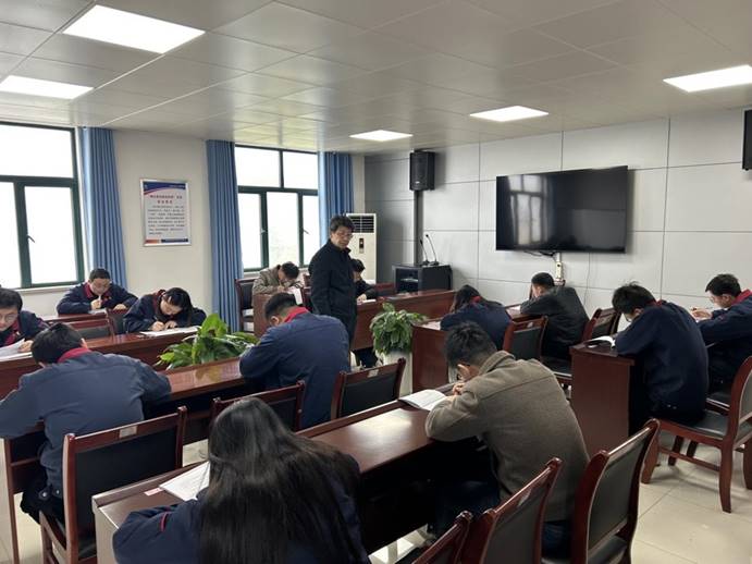 建材公司、檢測(cè)公司聯(lián)合開(kāi)展管理人員業(yè)務(wù)提升考試